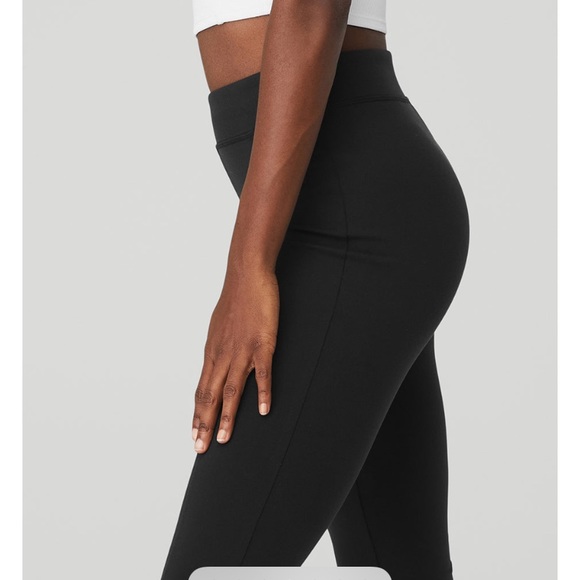 Alo 7/8 flutter legging - Picture 8 of 9
